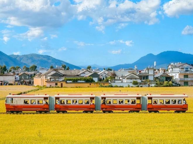 云南旅游攻略：昆明丽